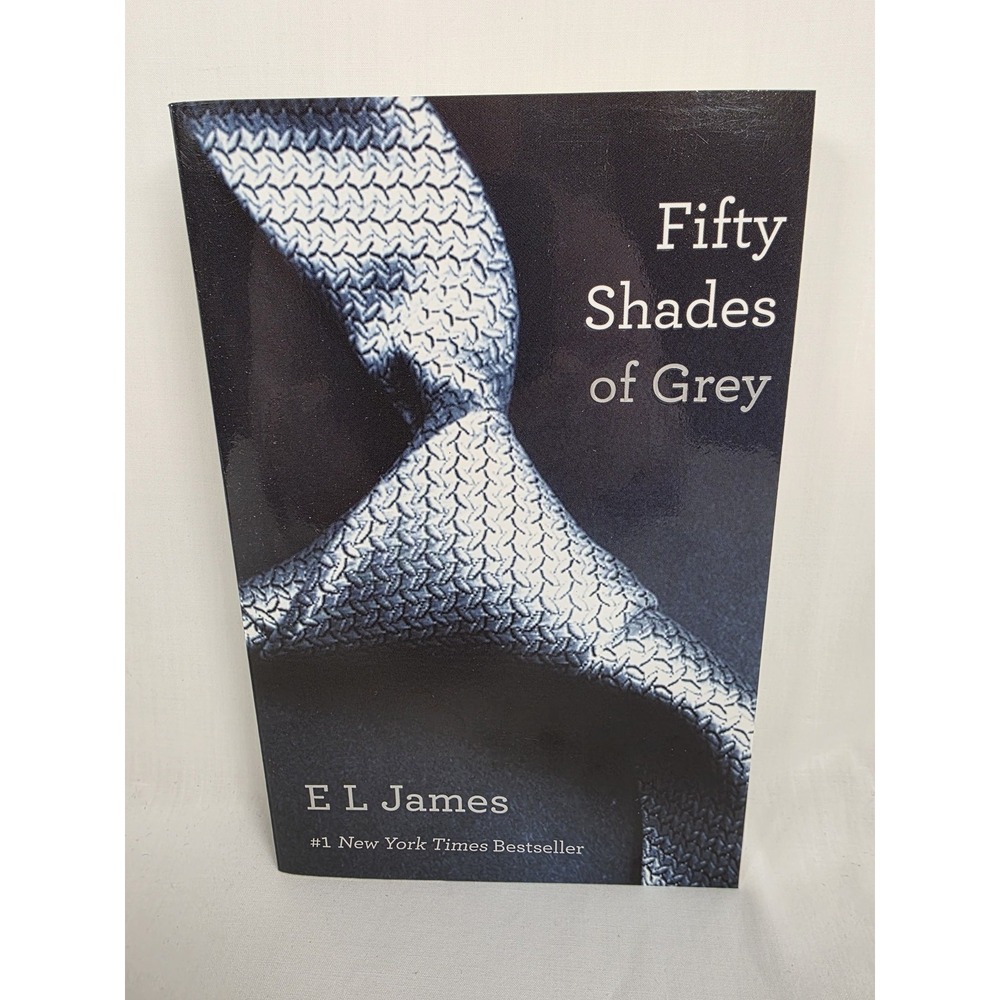 Fifty Shades of Grey E L James Romance Novel Softcover NY Times Bestseller Book